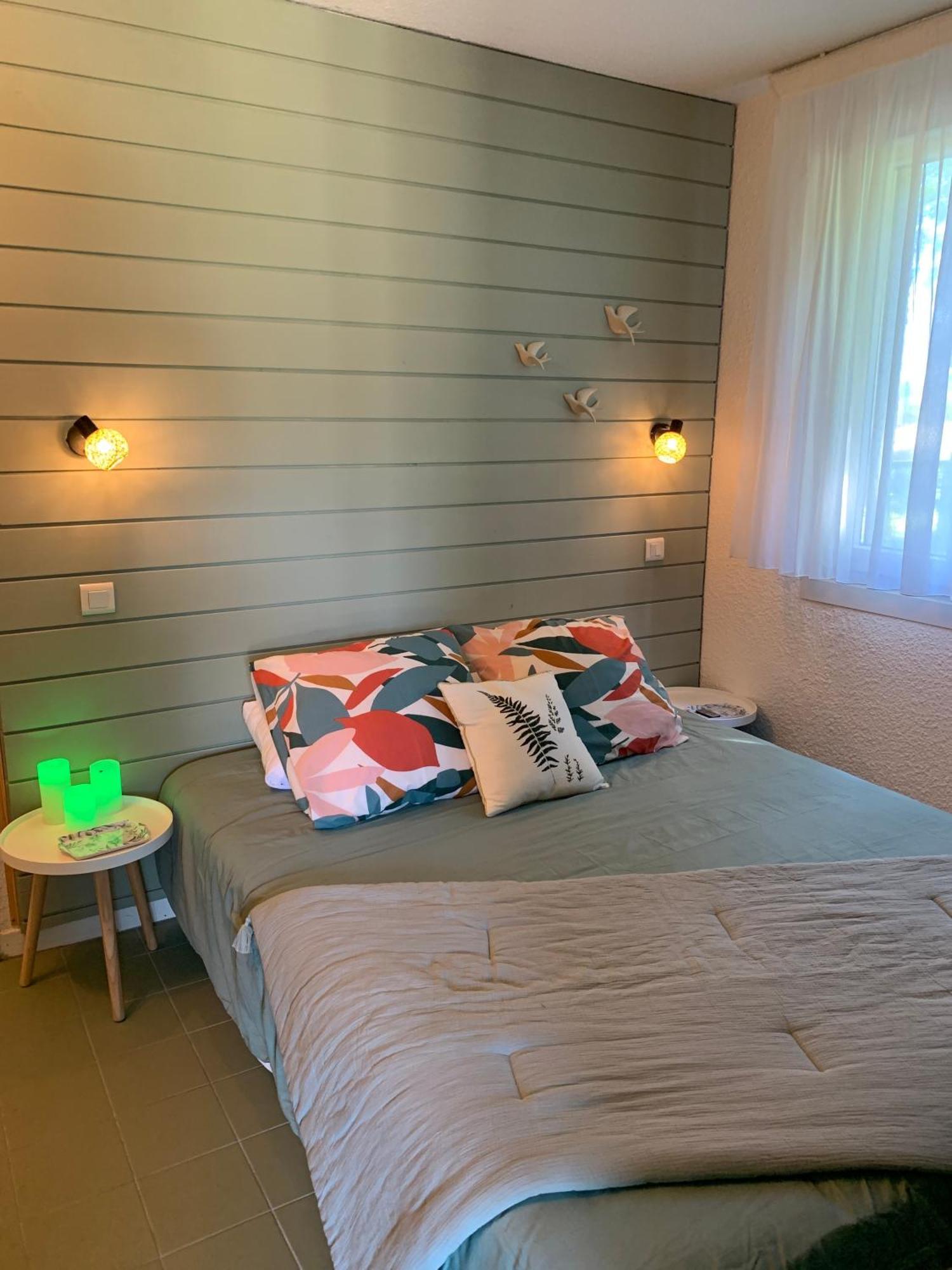 La Suite Unique - Le Jardin Sur Les Pyrenees- Vue Panoramique Montagne -Jardin Cloture Prive De 100M2-Parking-Linge De Lit Et Serviettes Compris- Bielle Exterior photo